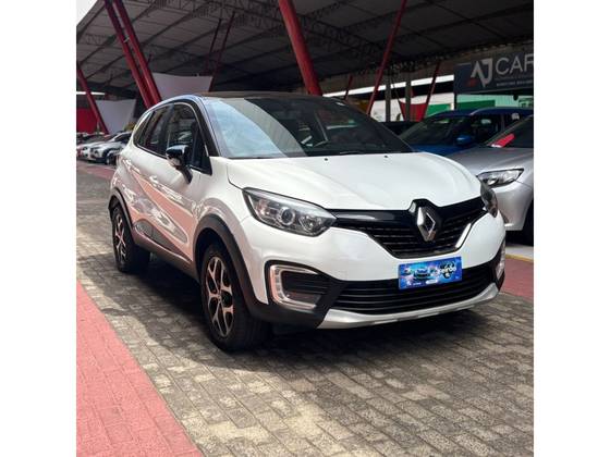 RENAULT CAPTUR 1.6 16V SCE FLEX LIFE X-TRONIC RENAULT CAPTUR 1.6 16V SCE FLEX LIFE X-TRONIC